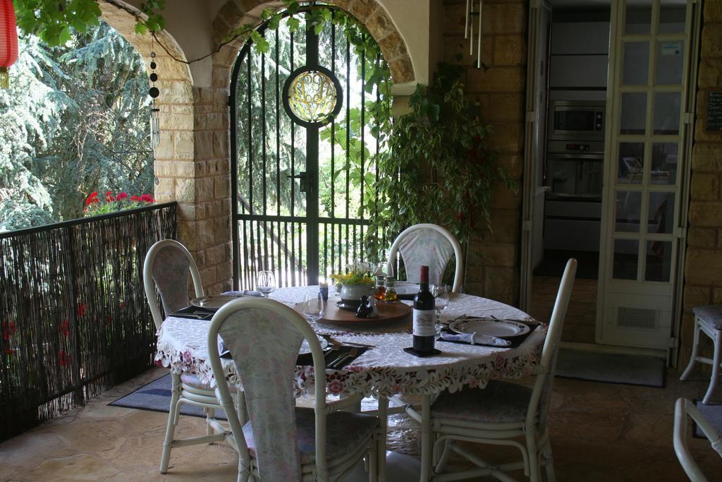 Le Balcon Des Jasses Bed and Breakfast Espere Eksteriør billede
