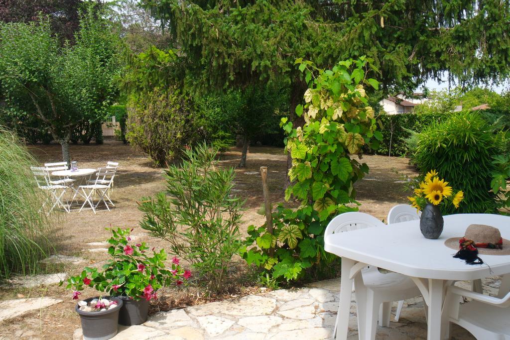 Le Balcon Des Jasses Bed and Breakfast Espere Eksteriør billede