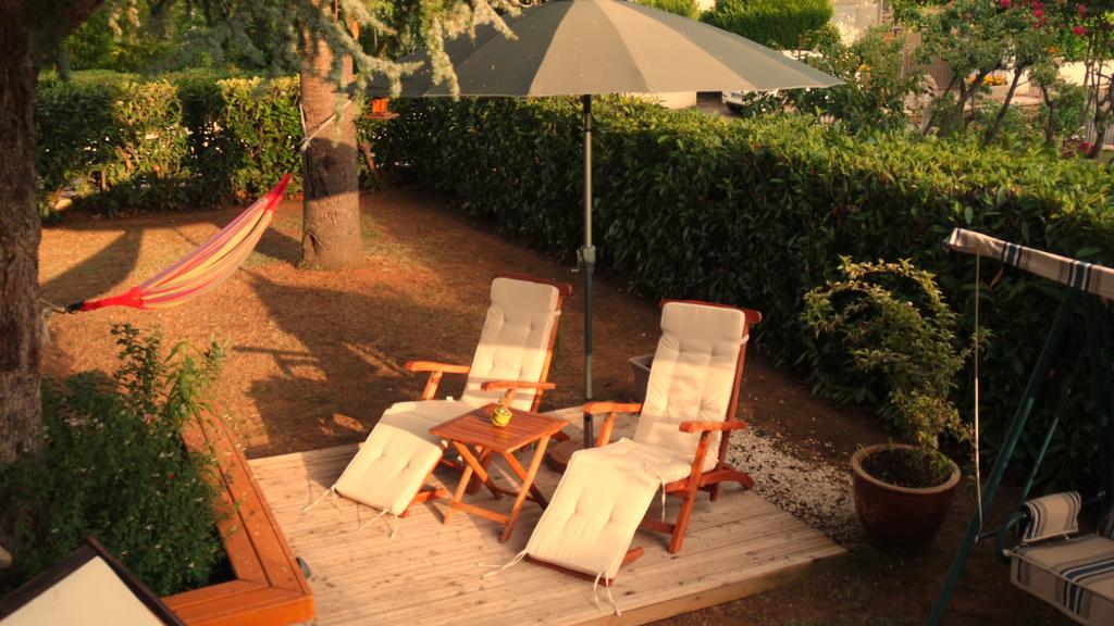 Le Balcon Des Jasses Bed and Breakfast Espere Eksteriør billede